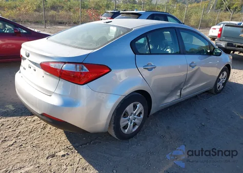 2015 Kia Forte Lx z USA, uszkodzony, nr VIN KNAFK4A68F5292407
